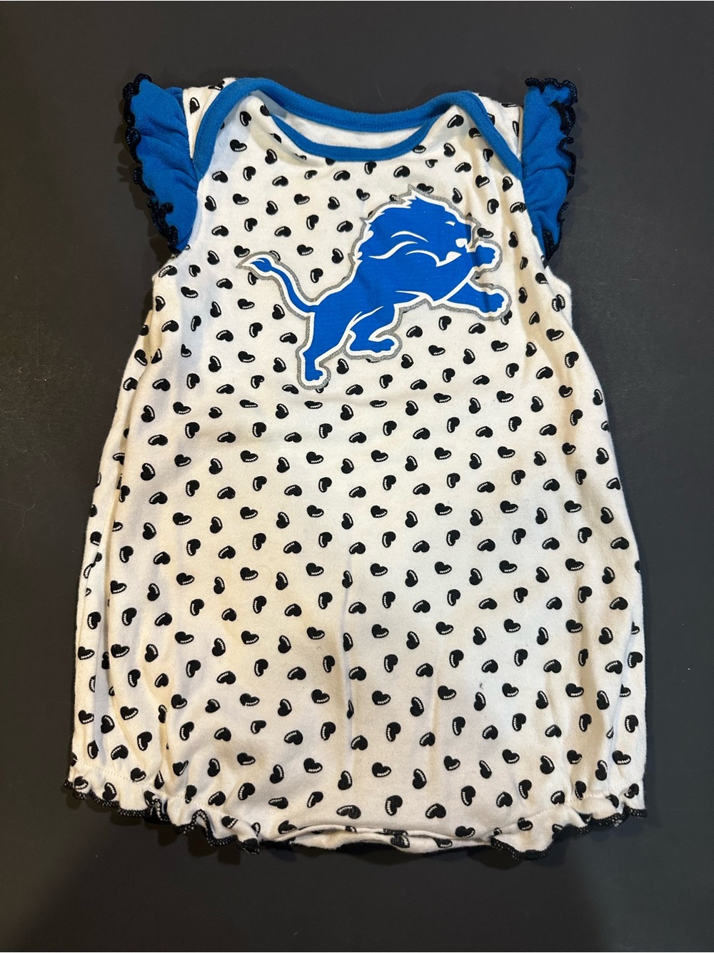 NFL Girls White & Blue Detroit Lions Heart Print Romper